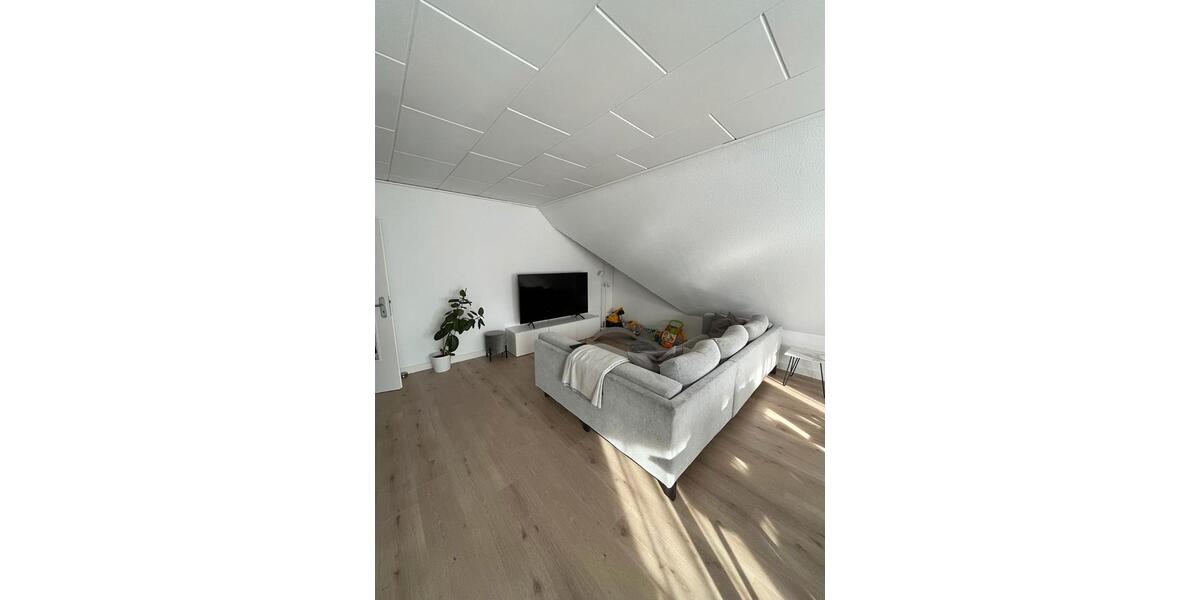 Dachgeschoßwohnung Greven - 4 Zimmer, 110 m&sup2;, 1.090&euro; | Angebot:27597730