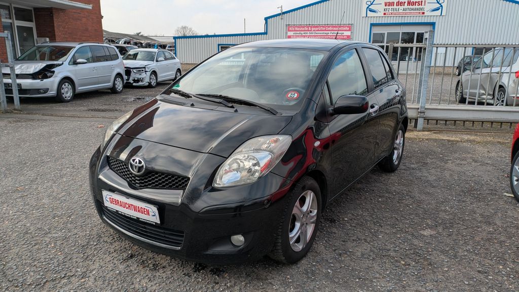 Toyota Yaris 212.291 km 3.900 &euro; Gronau/Westf. 48599