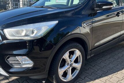 Ford Kuga 195.000 km 7.399 &euro; Gronau 48599