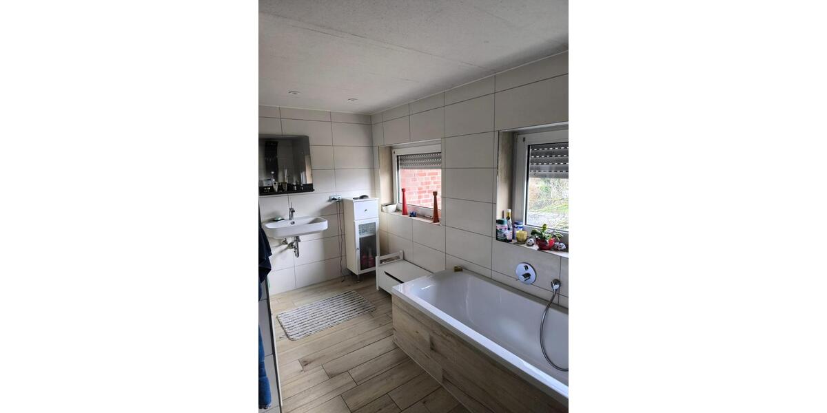 Einfamilienhaus Neuenkirchen - 9 Zimmer, 163 m&sup2;, 304.000&euro; | Angebot:27457355