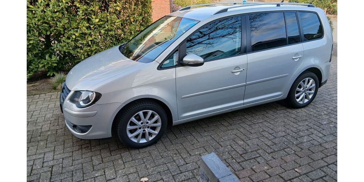VW Touran 244.500 km 2.950 &euro; Recke 49509