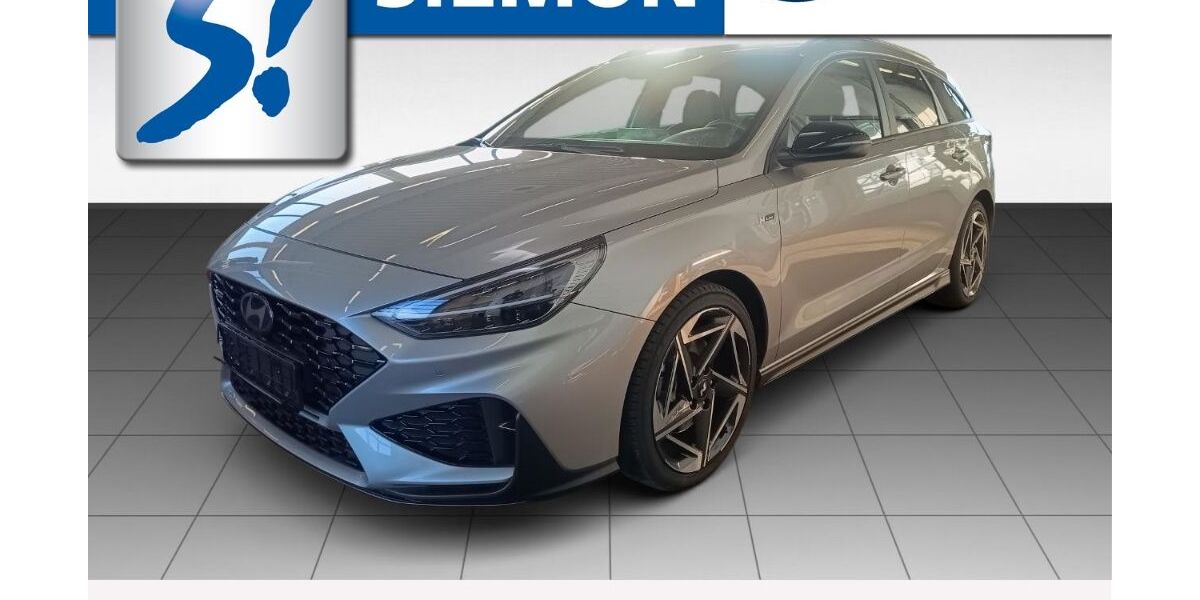 Hyundai i30 24.506 km 23.630 &euro; Salzbergen 48499