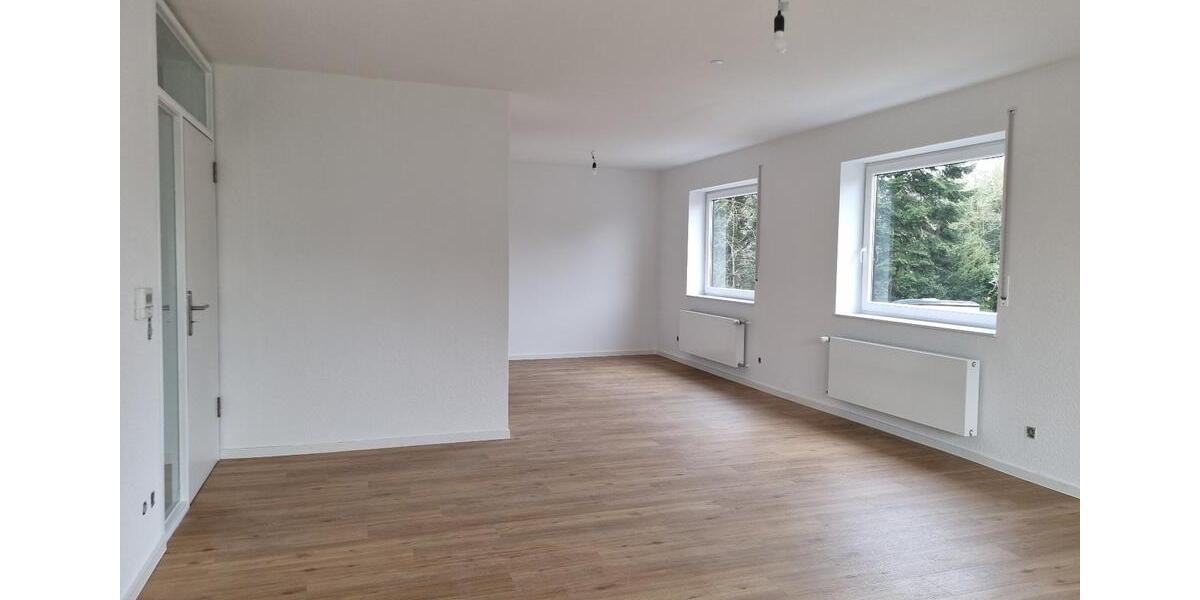 Etagenwohnung Lingen (Ems) - 3 Zimmer, 104 m&sup2;, 930&euro; | Angebot:26041131