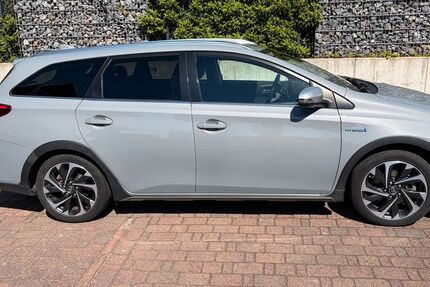 Toyota Auris 66.500 km 19.500 &euro; Rheine 48431