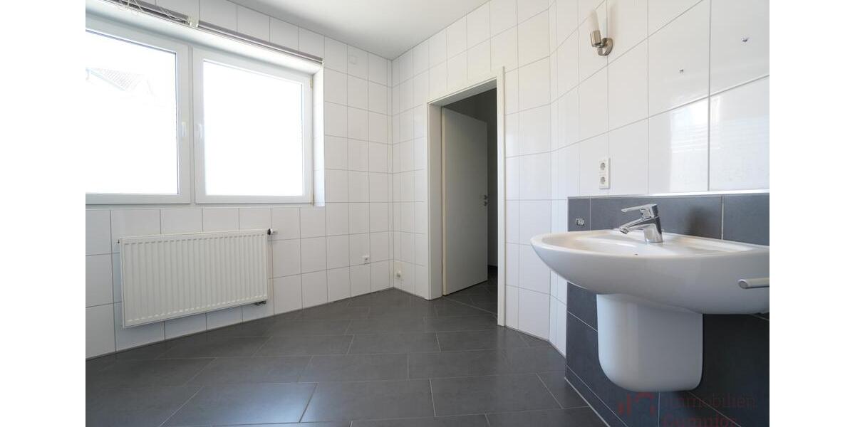 Etagenwohnung Neuenkirchen - 2 Zimmer, 90 m&sup2;, 900&euro; | Angebot:26440875