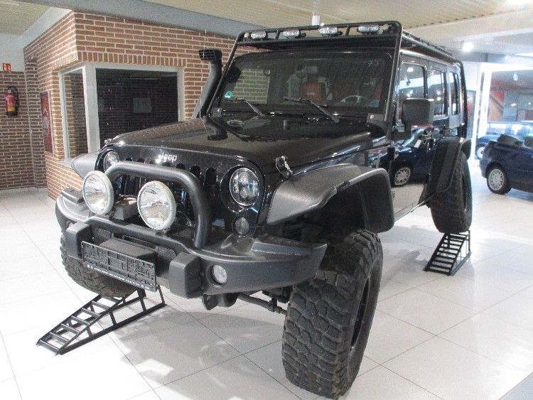 Jeep Wrangler 196.300 km 29.990 &euro; Lingen - Baccum 49811