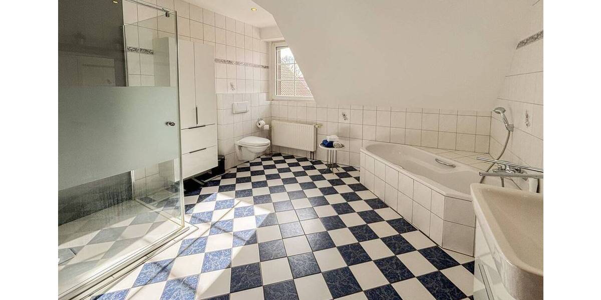Mehrfamilienhaus, Wohnhaus Hopsten - 8 Zimmer, 262 m&sup2;, 729.000&euro; | Angebot:26596566