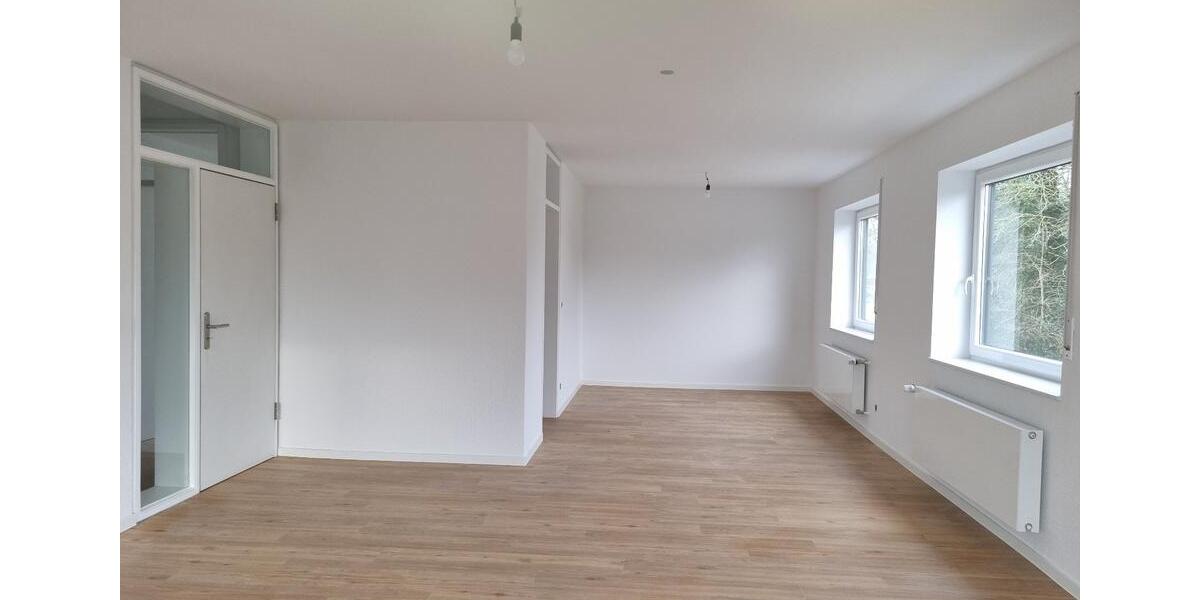 Etagenwohnung Lingen (Ems) - 3 Zimmer, 104 m&sup2;, 930&euro; | Angebot:26041131