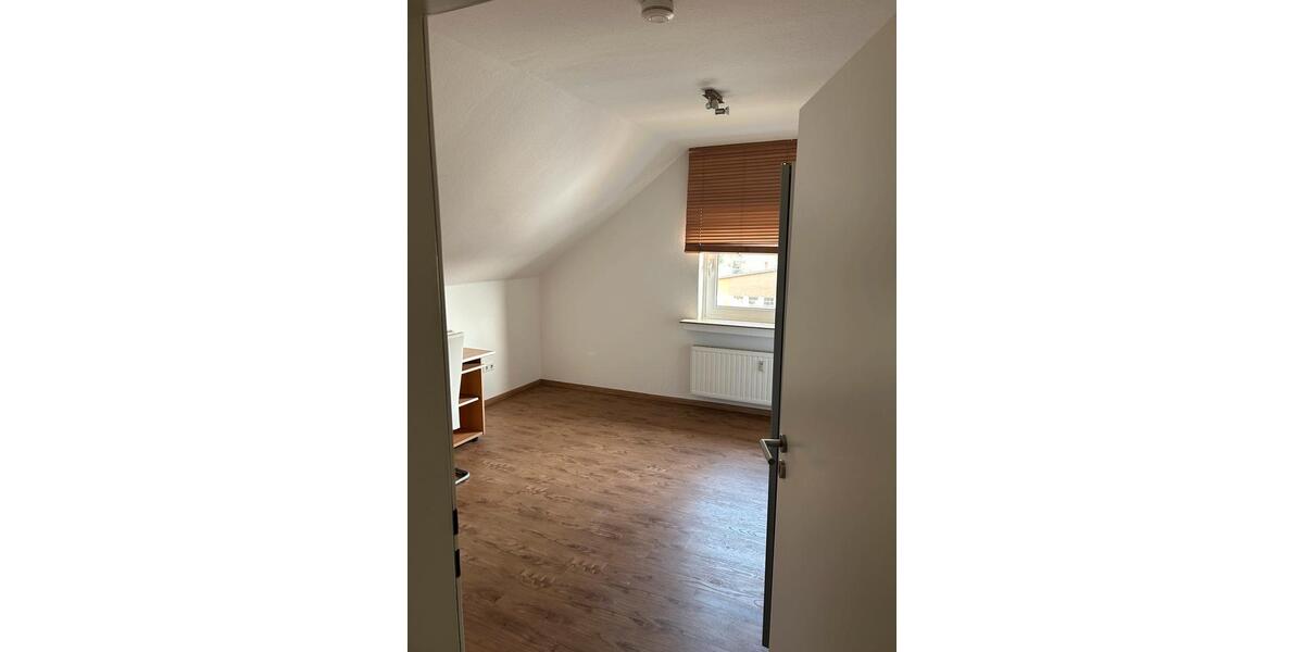 Dachgeschoßwohnung Gronau (Westfahlen) - 2 Zimmer, 50 m&sup2;, 700&euro; | Angebot:26030042