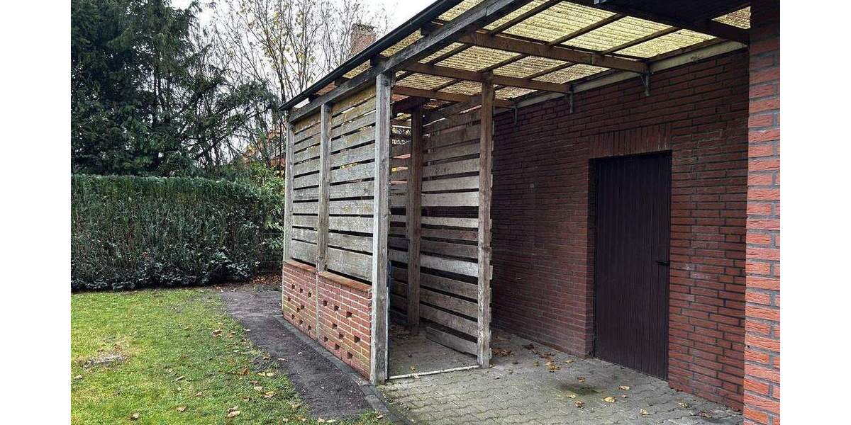 Einfamilienhaus Salzbergen - 9 Zimmer, 241 m&sup2;, 330.000&euro; | Angebot:25698292