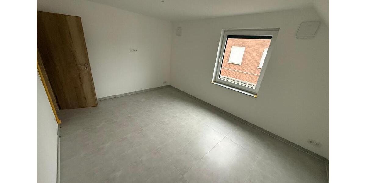 Dachgeschoßwohnung Spelle - 3 Zimmer, 76 m&sup2;, 1.030&euro; | Angebot:25311391