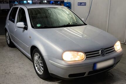 VW Golf 250.000 km 1.100 &euro; Heek 48619