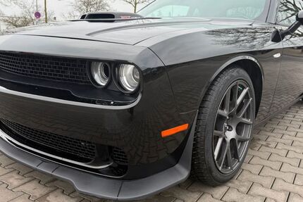 Dodge Challenger 72.000 km 38.499 &euro; Schüttorf 48465