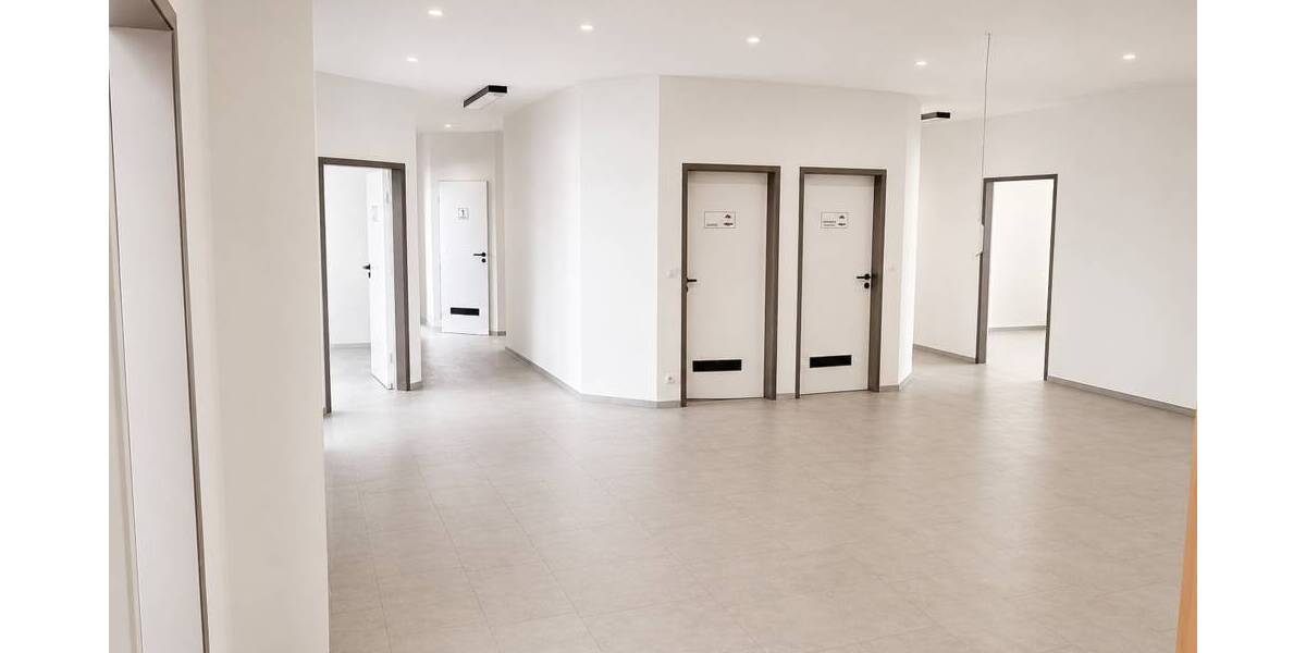 Gewerbeobjekt Wettringen - 5 Zimmer, 250 m&sup2;, 2.300&euro; | Angebot:26694656