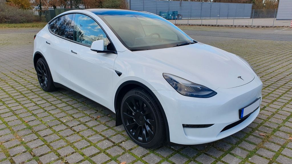 Tesla Model Y 70.213 km 32.500 &euro; Lingen 49808