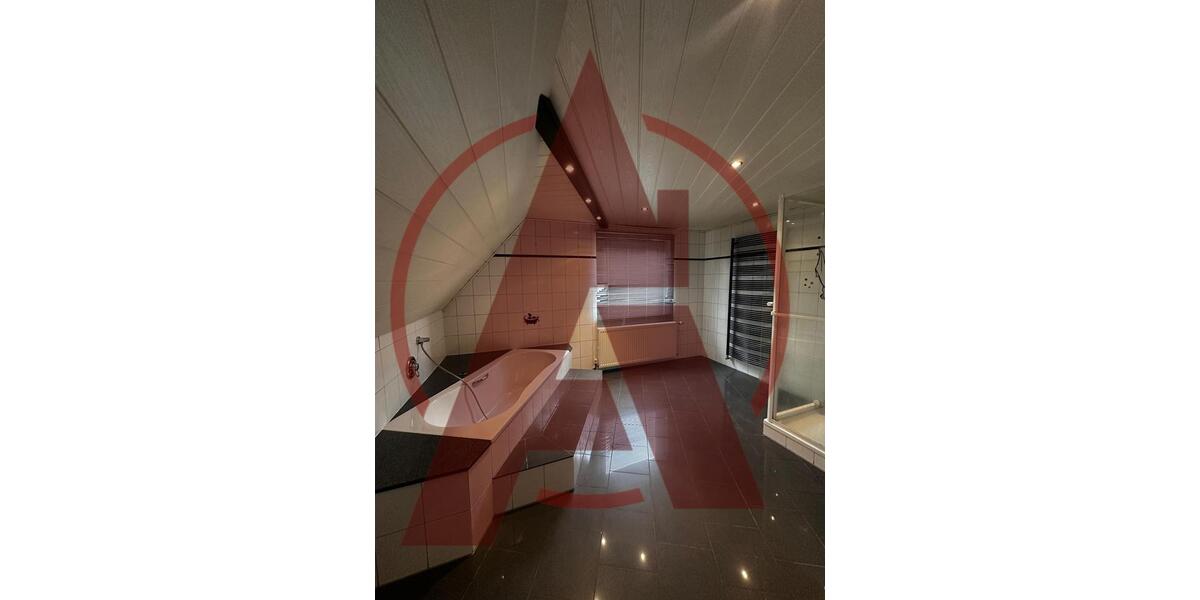 Einfamilienhaus Lingen (Ems) - 6 Zimmer, 140 m&sup2;, 1.150&euro; | Angebot:24845548