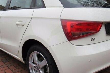 Audi A1 205.000 km 6.200 &euro; Schapen 48480