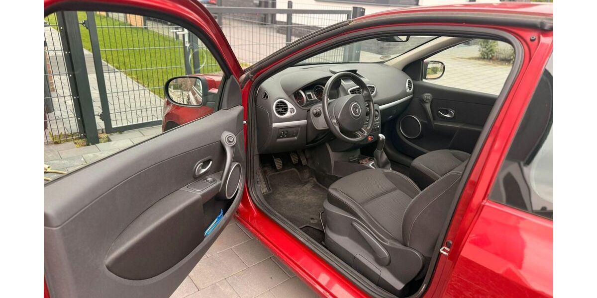 Renault Clio 106.000 km 2.800 &euro; Hörstel 48477