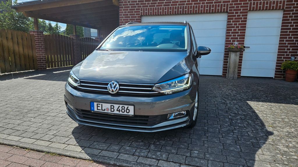 VW Touran 121.000 km 13.500 &euro; Salzbergen 48499