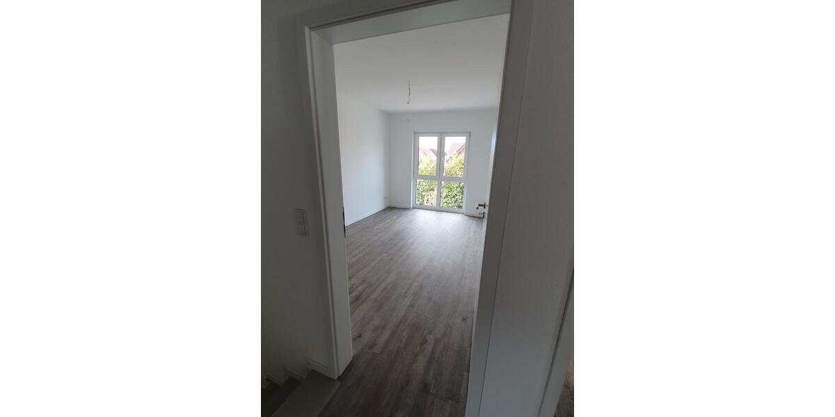 Doppelhaushälfte Lingen (Ems) - 5 Zimmer, 125 m&sup2;, 1.296&euro; | Angebot:26560574