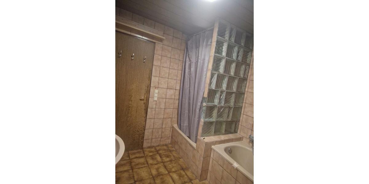 Erdgeschoßwohnung Gronau (Westfahlen) - 1 Zimmer, 110 m&sup2;, 830&euro; | Angebot:27595034