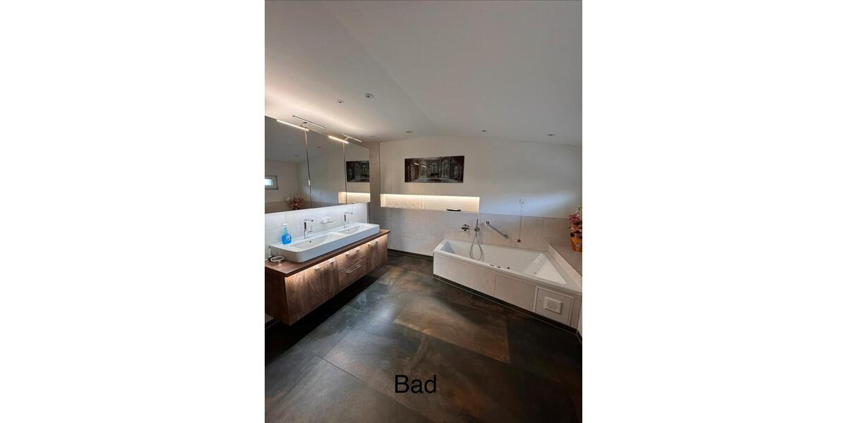 Erdgeschoßwohnung Gronau (Westfahlen) - 4 Zimmer, 150 m&sup2;, 1.190&euro; | Angebot:27626017
