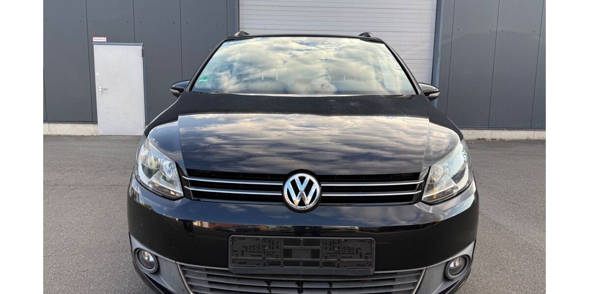 VW Touran 276.000 km 2.900 &euro; Rheine 48432