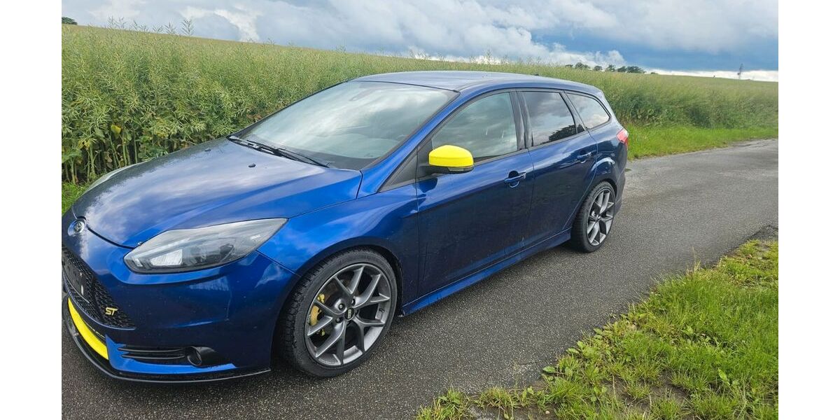 Ford Focus 265.837 km 3.200 &euro; Neuenkirchen 48485