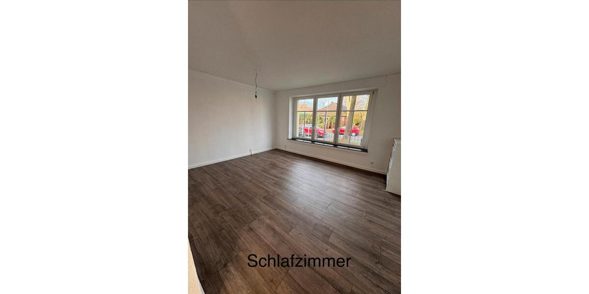 Erdgeschoßwohnung Gronau (Westfahlen) - 4 Zimmer, 150 m&sup2;, 1.190&euro; | Angebot:27626017