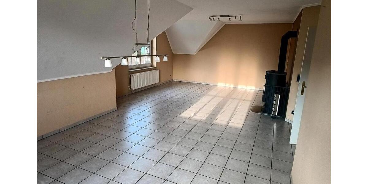 Dachgeschoßwohnung Greven - 5 Zimmer, 120 m&sup2;, 1.200&euro; | Angebot:26062566
