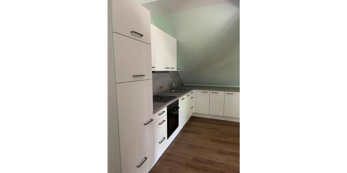 Etagenwohnung Lingen (Ems) - 1 Zimmer, 80 m&sup2;, 780&euro; | Angebot:25921419