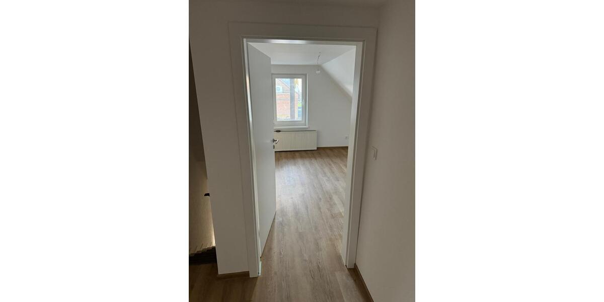 Maisonettenwohnung Lingen (Ems) Damaschke - 4 Zimmer, 142 m&sup2;, 1.010&euro; | Angebot:27610126