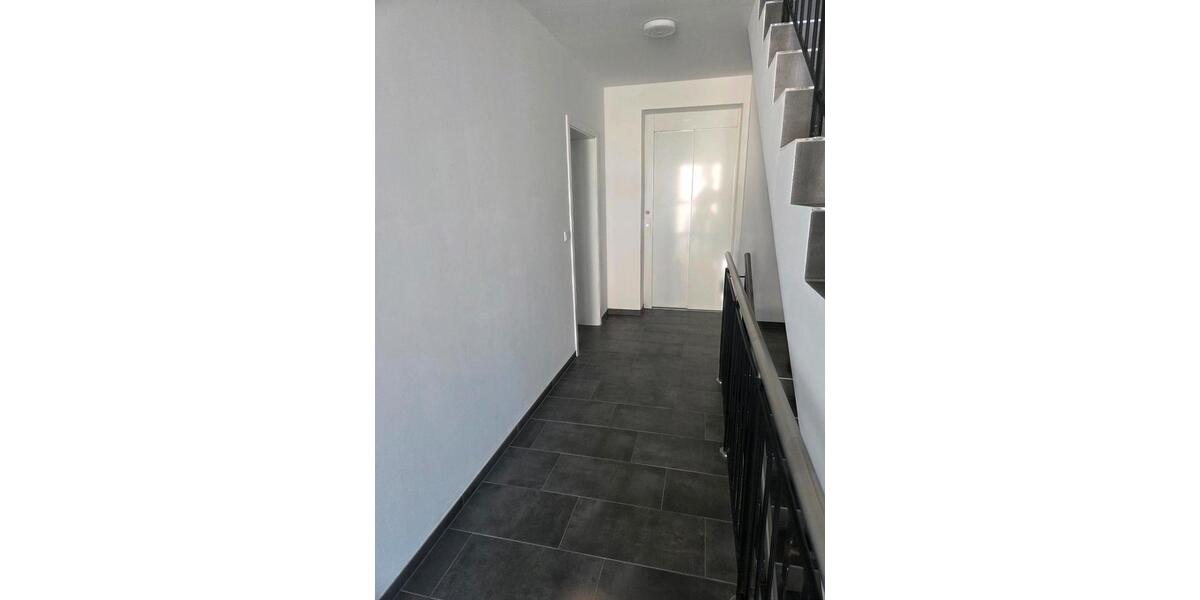 Etagenwohnung Lingen (Ems) Damaschke - 2 Zimmer, 68 m&sup2;, 720&euro; | Angebot:25872603