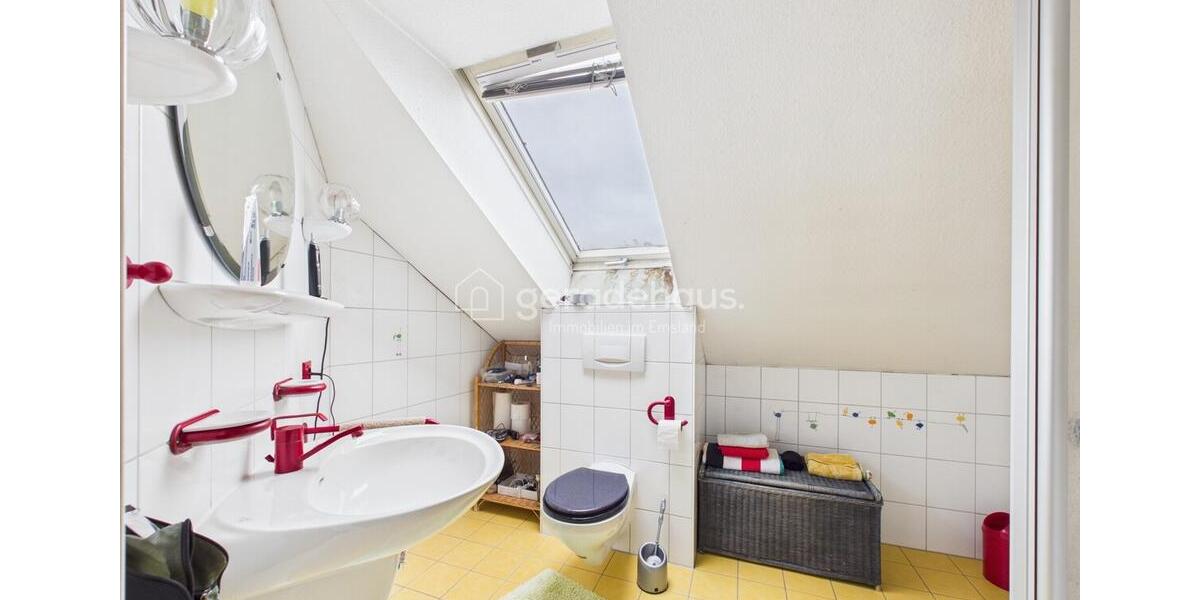 Dachgeschoßwohnung Lingen (Ems) Damaschke - 6.5 Zimmer, 190 m&sup2;, 1.450&euro; | Angebot:24184754