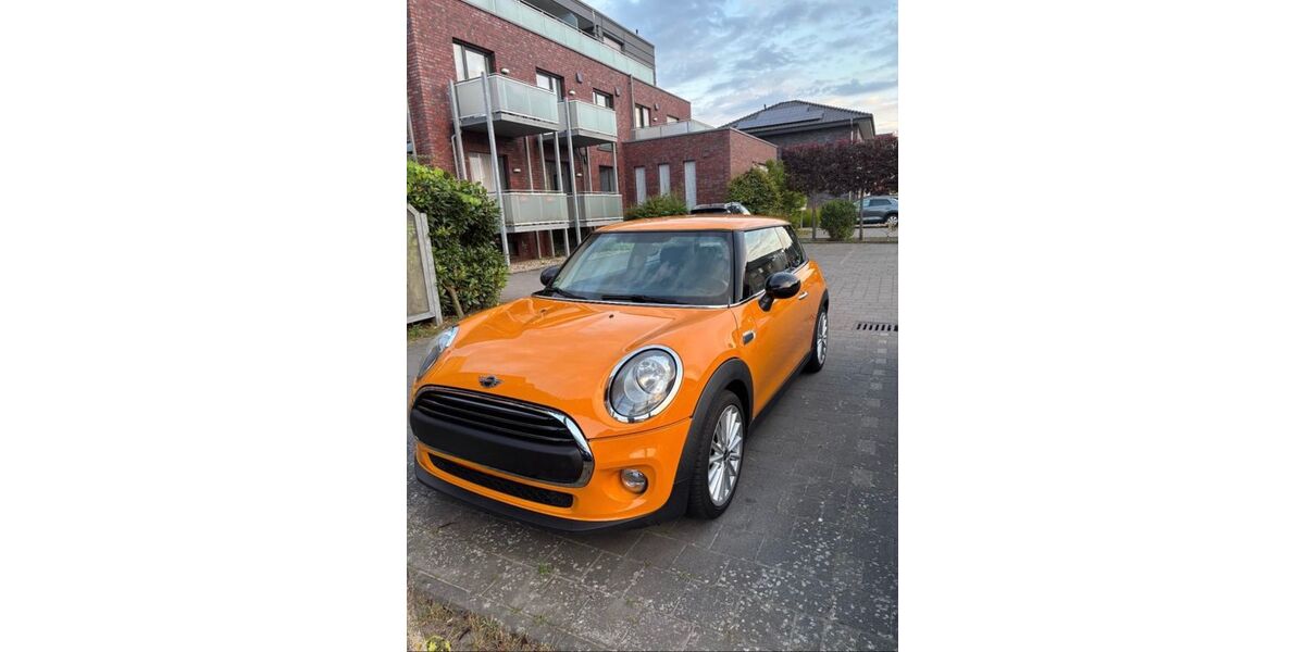 Mini ONE 213.000 km 4.399 &euro; Emsdetten 48282