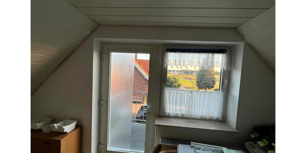 Dachgeschoßwohnung Lingen (Ems) - 1 Zimmer, 50 m&sup2;, 650&euro; | Angebot:27630921