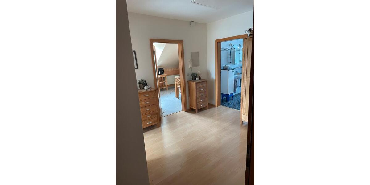 Dachgeschoßwohnung Emsbüren - 3 Zimmer, 100 m&sup2;, 1.100&euro; | Angebot:27590530
