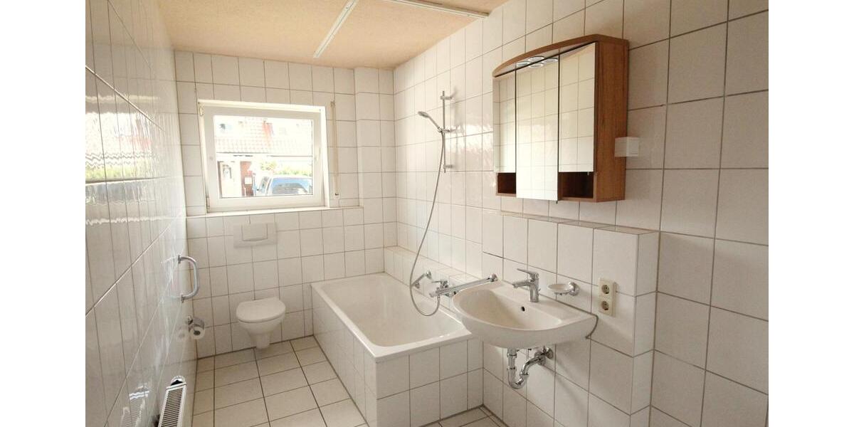 Erdgeschoßwohnung Ibbenbüren - 2 Zimmer, 75 m&sup2;, 750&euro; | Angebot:25807034