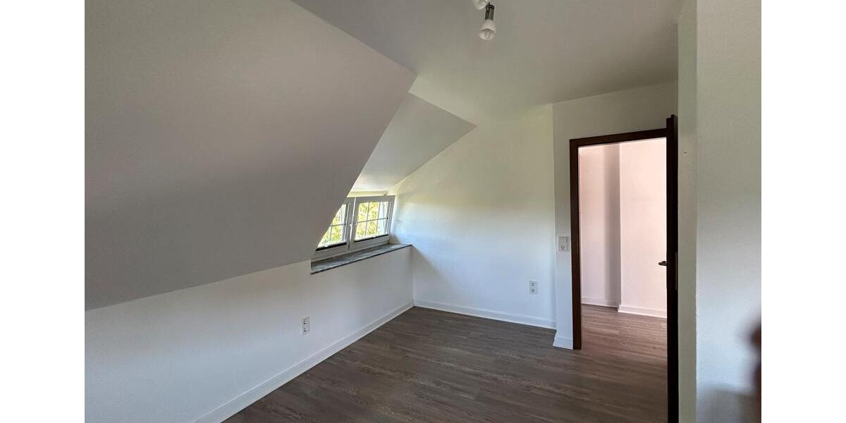 Etagenwohnung Ibbenbüren - 5 Zimmer, 110 m&sup2;, 1.200&euro; | Angebot:27547806