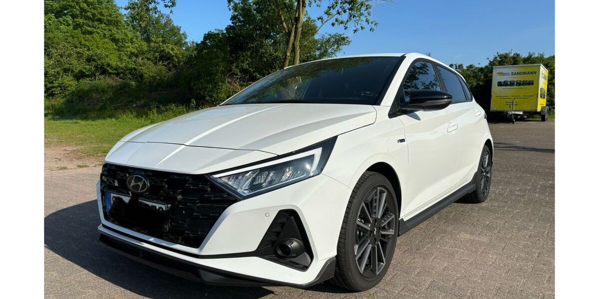 Hyundai i20 6.100 km 20.490 &euro; Rheine 48429