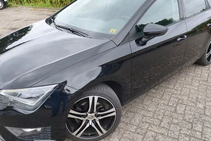 Seat Leon 137.188 km 8.499 &euro; Bad Bentheim 48455