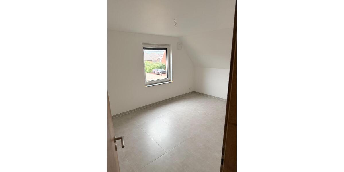 Dachgeschoßwohnung Spelle - 3 Zimmer, 76 m&sup2;, 1.030&euro; | Angebot:25311391