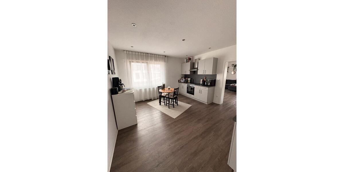 Etagenwohnung Lingen (Ems) Damaschke - 3 Zimmer, 90 m&sup2;, 725&euro; | Angebot:26007360