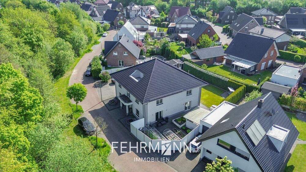 Einfamilienhaus Wettringen - 8 Zimmer, 328 m&sup2;, 699.000&euro; | Angebot:25668209