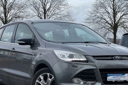 Ford Kuga 181.000 km 4.599 &euro; Ibbenbüren 49479