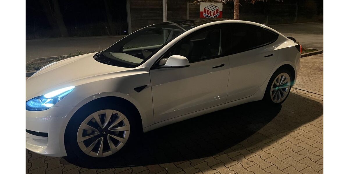 Tesla Model 3 134.713 km 24.999 &euro; Hopsten 48496