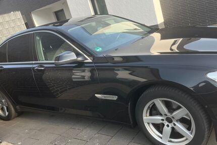 BMW 740 229.000 km 14.500 &euro; Rheine 48431