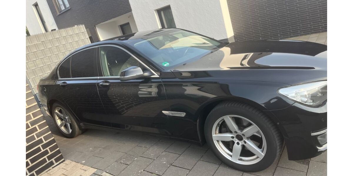 BMW 740 229.000 km 14.500 &euro; Rheine 48431