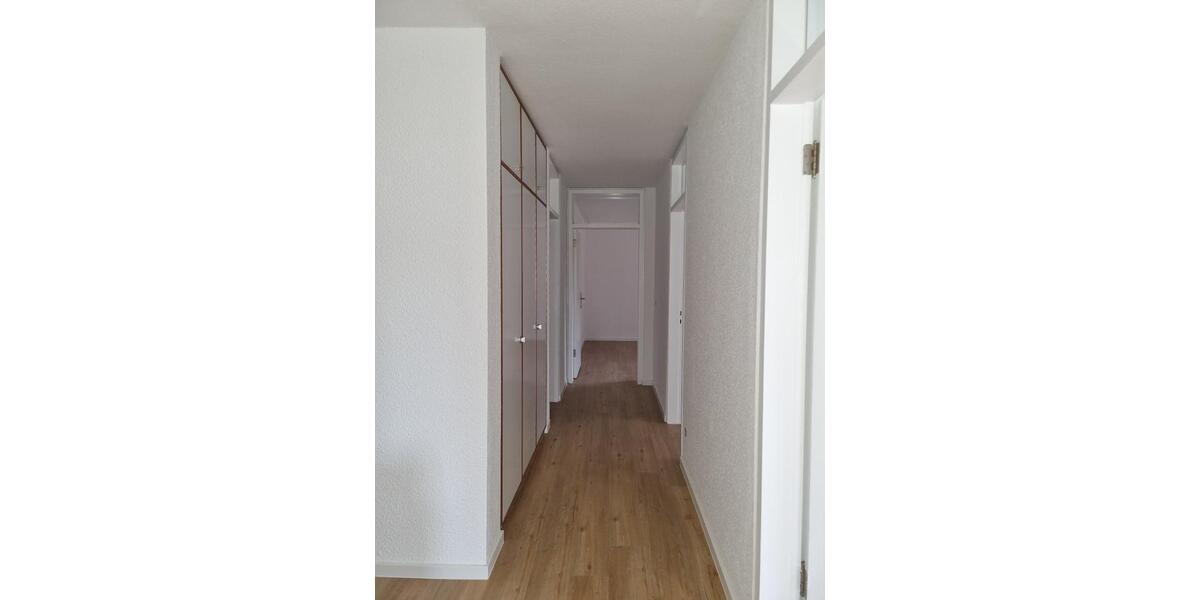 Etagenwohnung Lingen (Ems) - 3 Zimmer, 104 m&sup2;, 930&euro; | Angebot:26041131