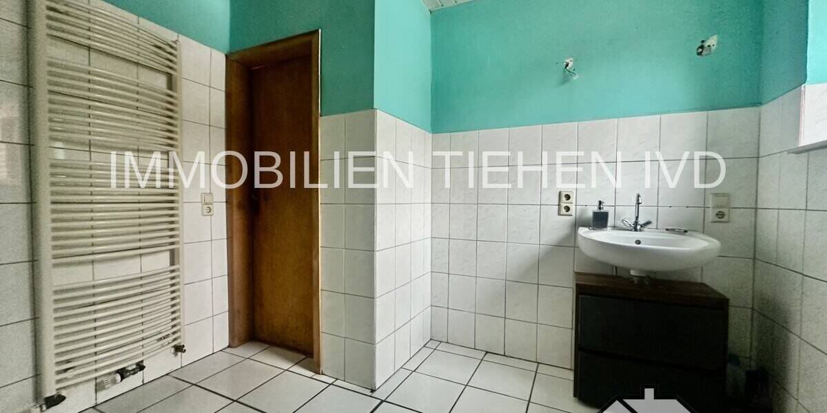 Mehrfamilienhaus, Wohnhaus Lingen Damaschke - 5 Zimmer, 135 m&sup2;, 325.000&euro; | Angebot:25700012